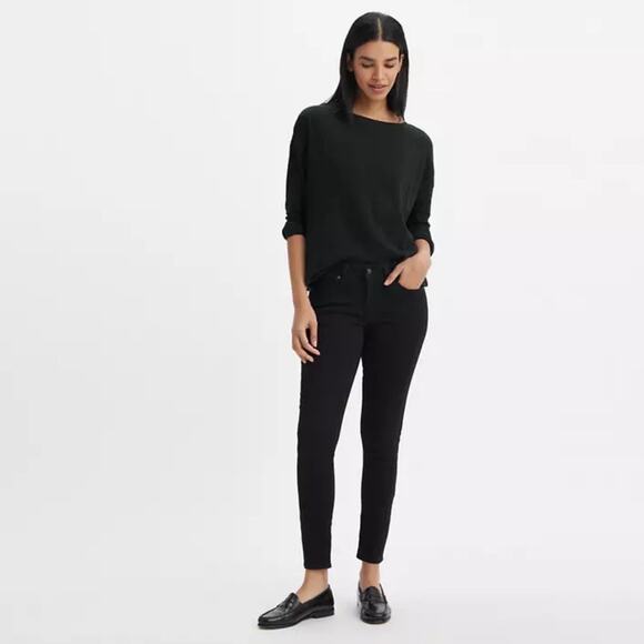 Levi’s Denim - Levi’s 711 Skinny‎  Jeans Black 26